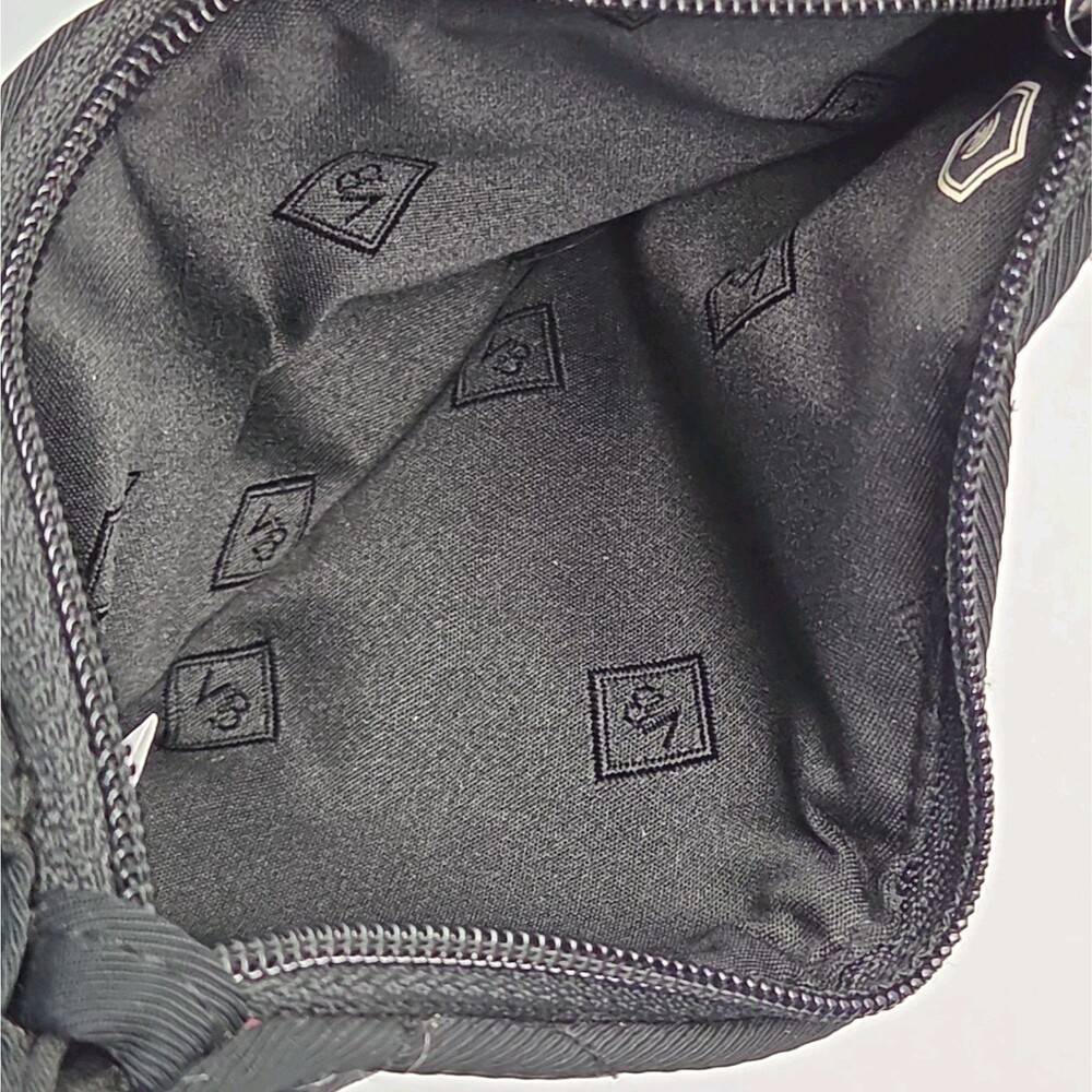 Vera Bradley Wristlet Wallet Card Holder Coin Zip Black Quilted 7"x3.5" - Picture 6 of 9